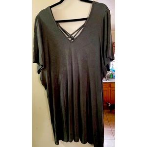 ✨ torrid olive green V-neck tunic ✨